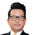 年轻母亲